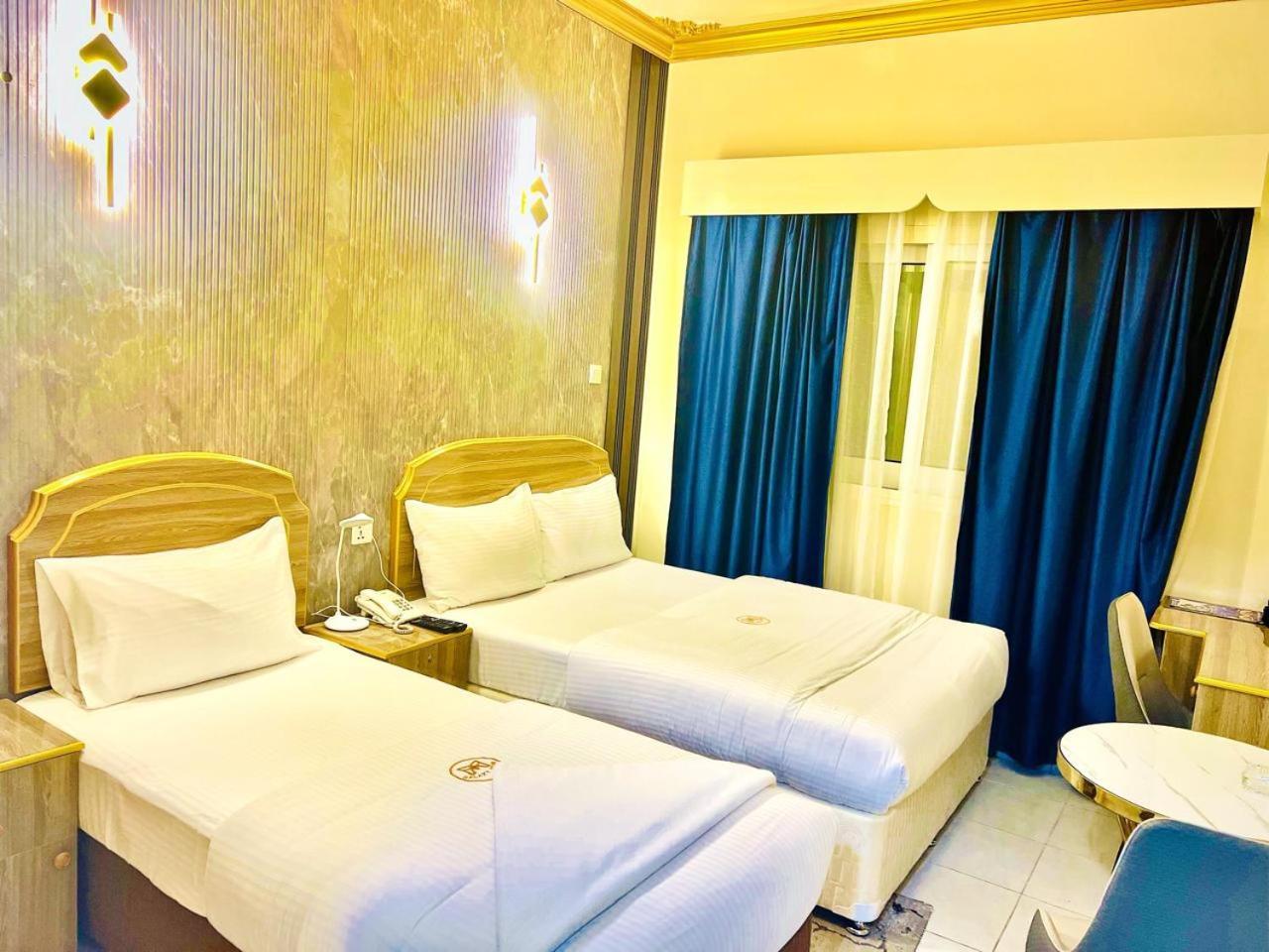 Galaxy Star Hotel ดูไบ ภายนอก รูปภาพ