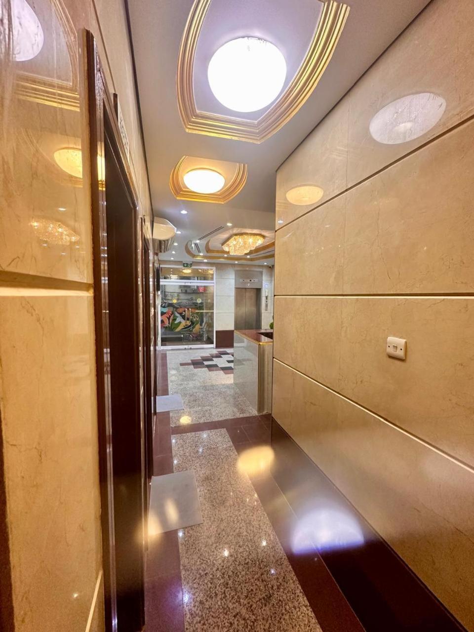 Galaxy Star Hotel ดูไบ ภายนอก รูปภาพ