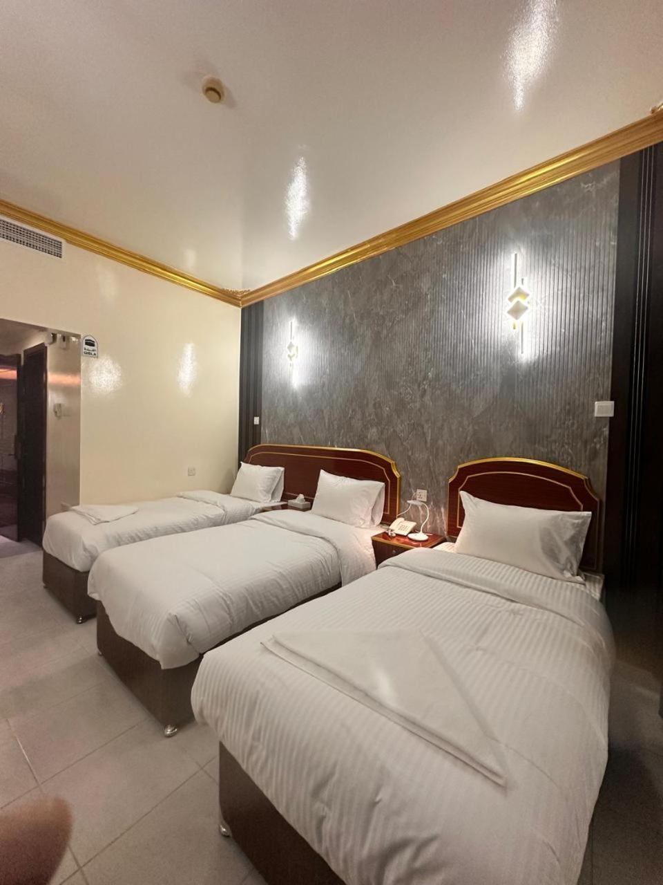Galaxy Star Hotel ดูไบ ภายนอก รูปภาพ