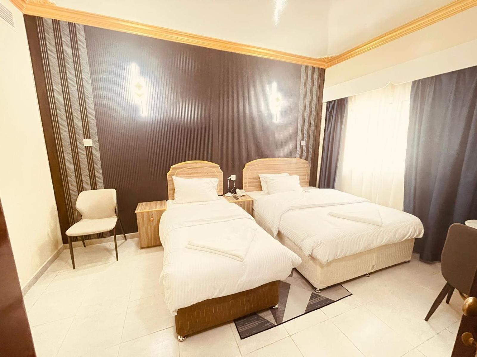 Galaxy Star Hotel ดูไบ ภายนอก รูปภาพ