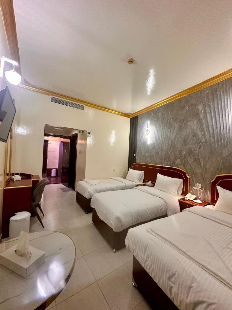 Galaxy Star Hotel ดูไบ ภายนอก รูปภาพ