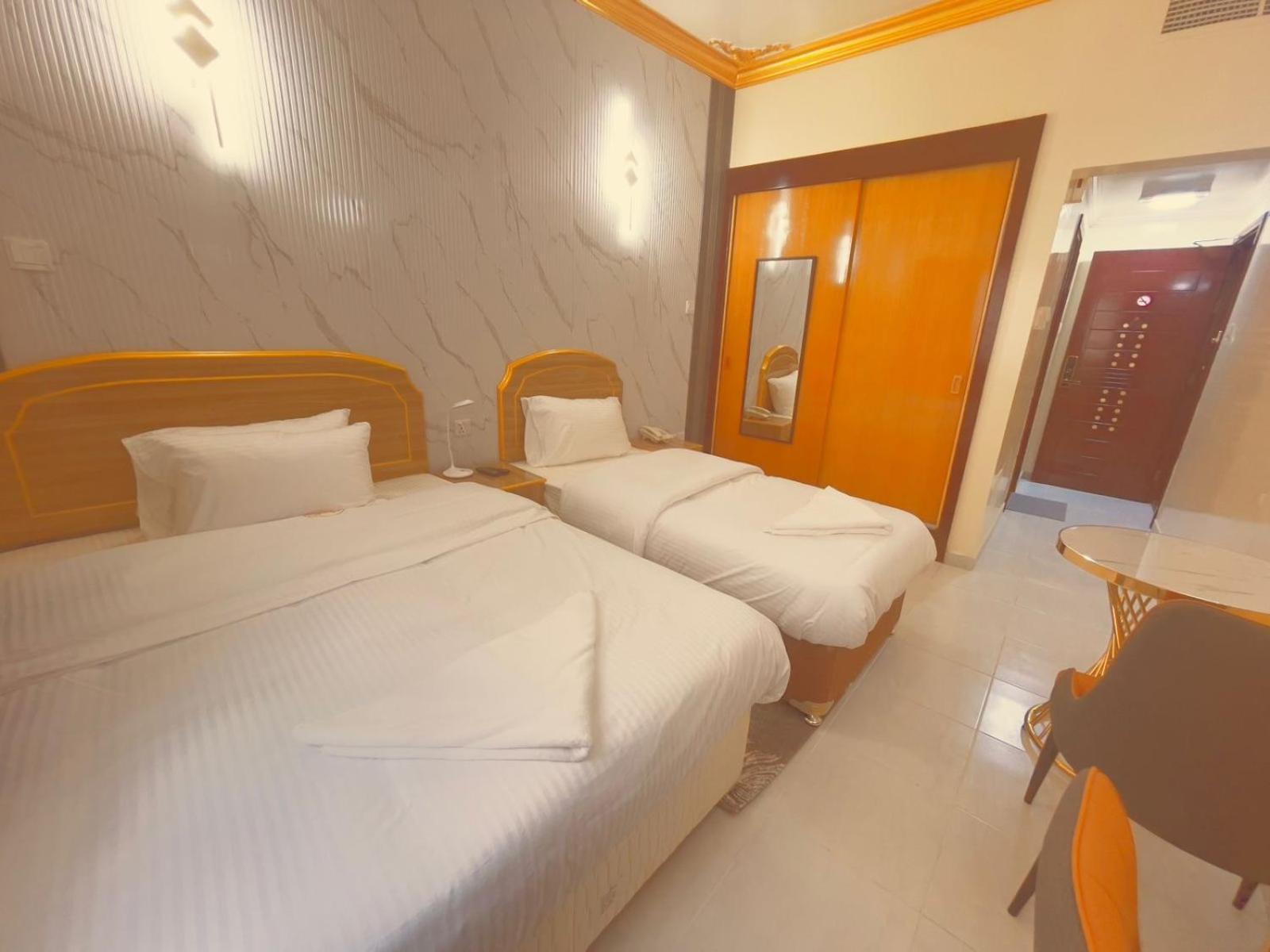 Galaxy Star Hotel ดูไบ ภายนอก รูปภาพ