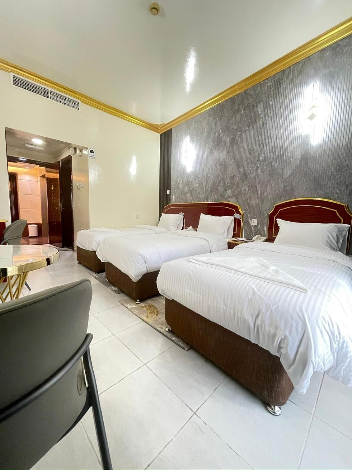 Galaxy Star Hotel ดูไบ ภายนอก รูปภาพ